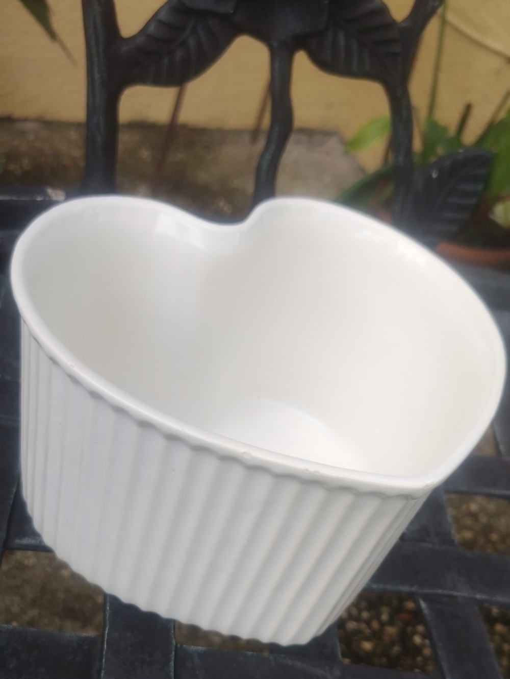Large White Heart-Shaped Ceramic Bowl, Baking Ramekin